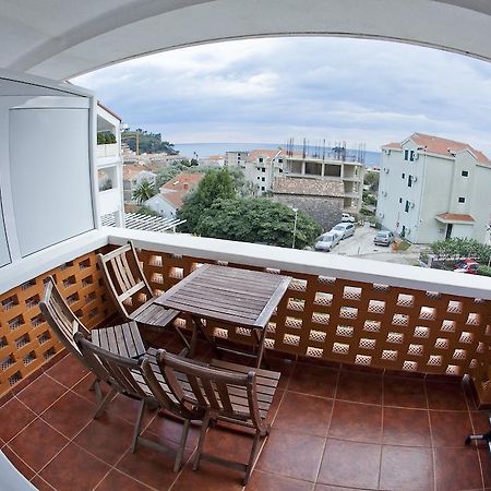 Apartments Mandarina Garden Petrovac Kamer foto