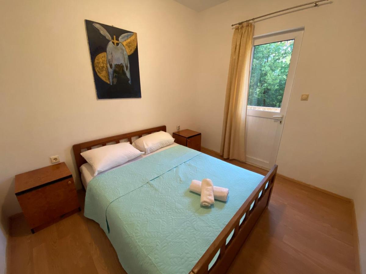 Apartments Mandarina Garden Petrovac Buitenkant foto