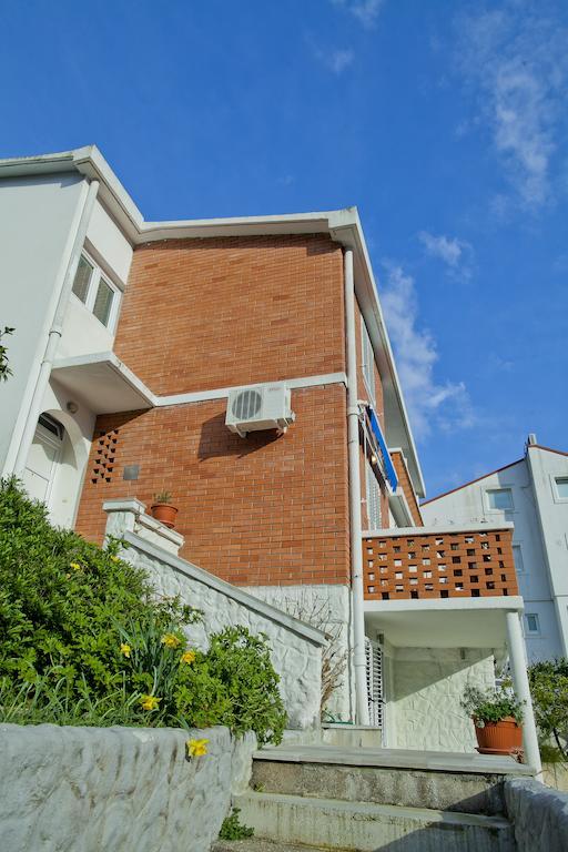 Apartments Mandarina Garden Petrovac Buitenkant foto