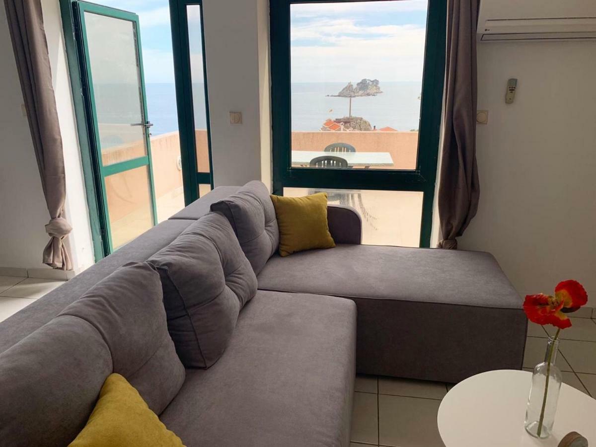 Apartments Mandarina Garden Petrovac Buitenkant foto